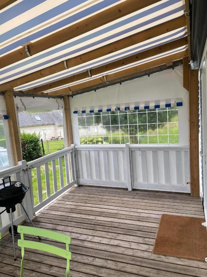 Mobil-Home 4/6 Personnes , Terrasse Couverte ,Piscine Chauffee . Biville-sur-Mer Kültér fotó